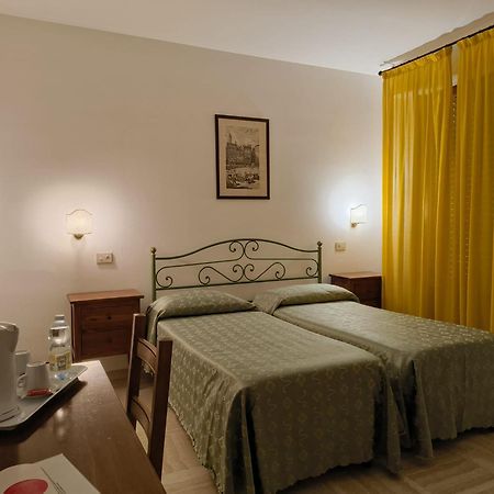 Hotel I Platani Siena Exterior photo